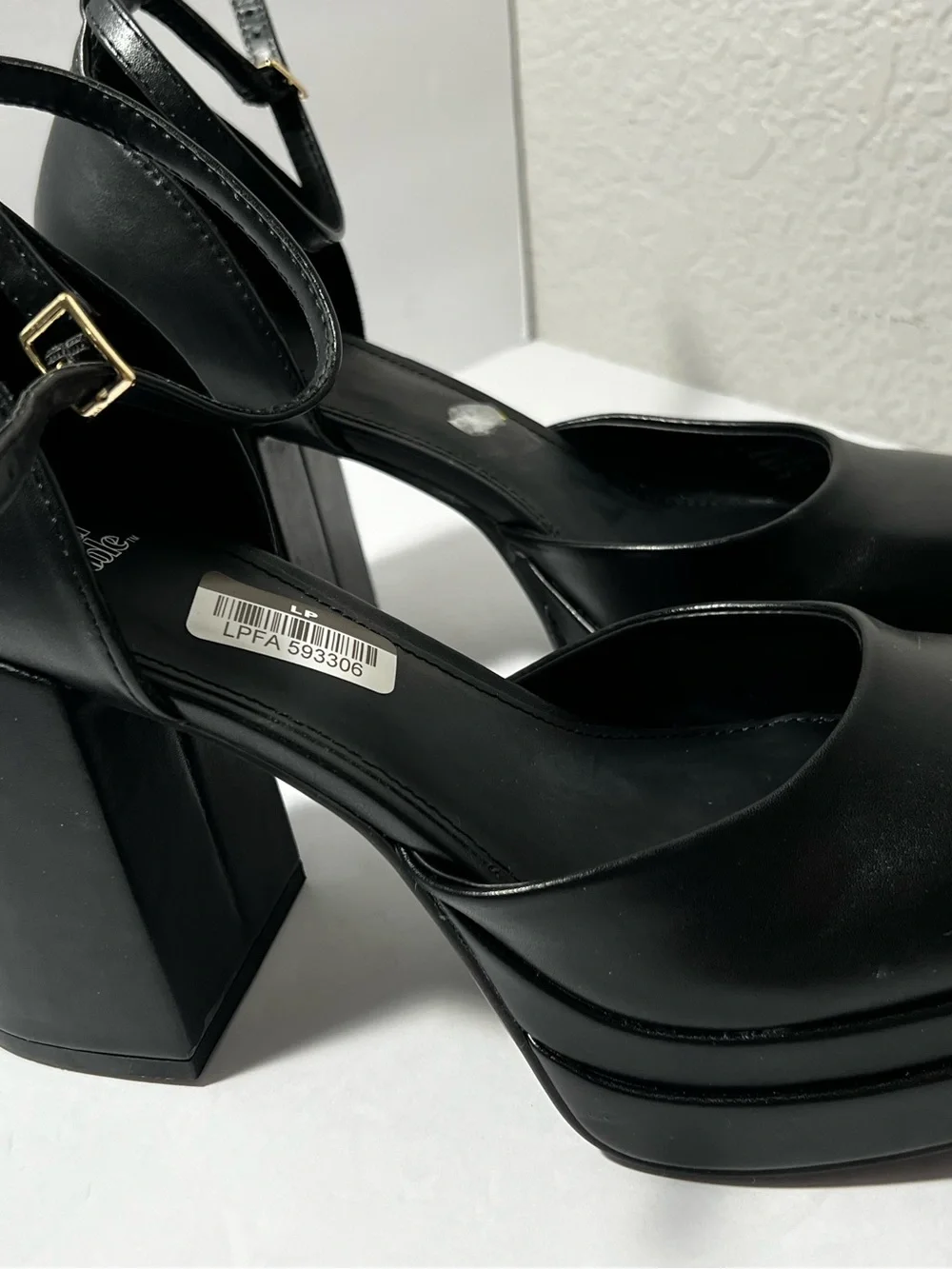 Wild Fable Black Platform ankle straps Mary Jane Chunky Heel Pumps Size 8.5 NWOT
